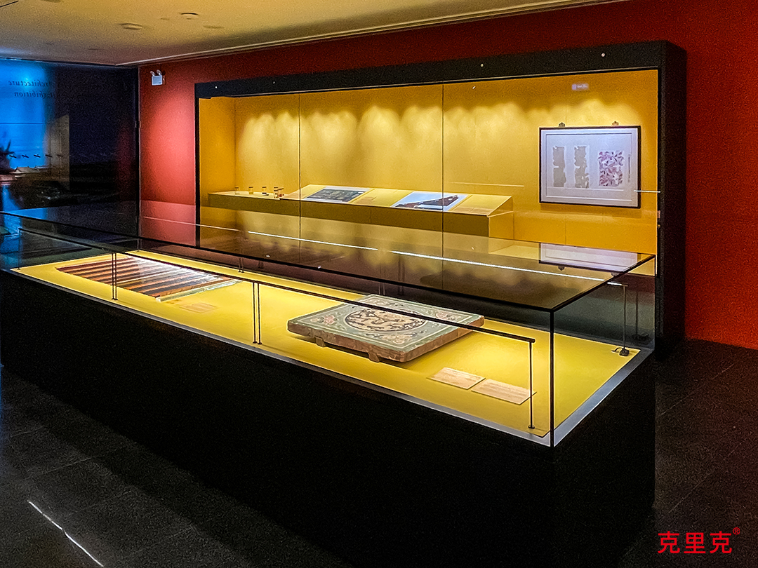 博物館展柜玻璃：藏品守護(hù)與視覺(jué)表達(dá)的雙重內(nèi)核